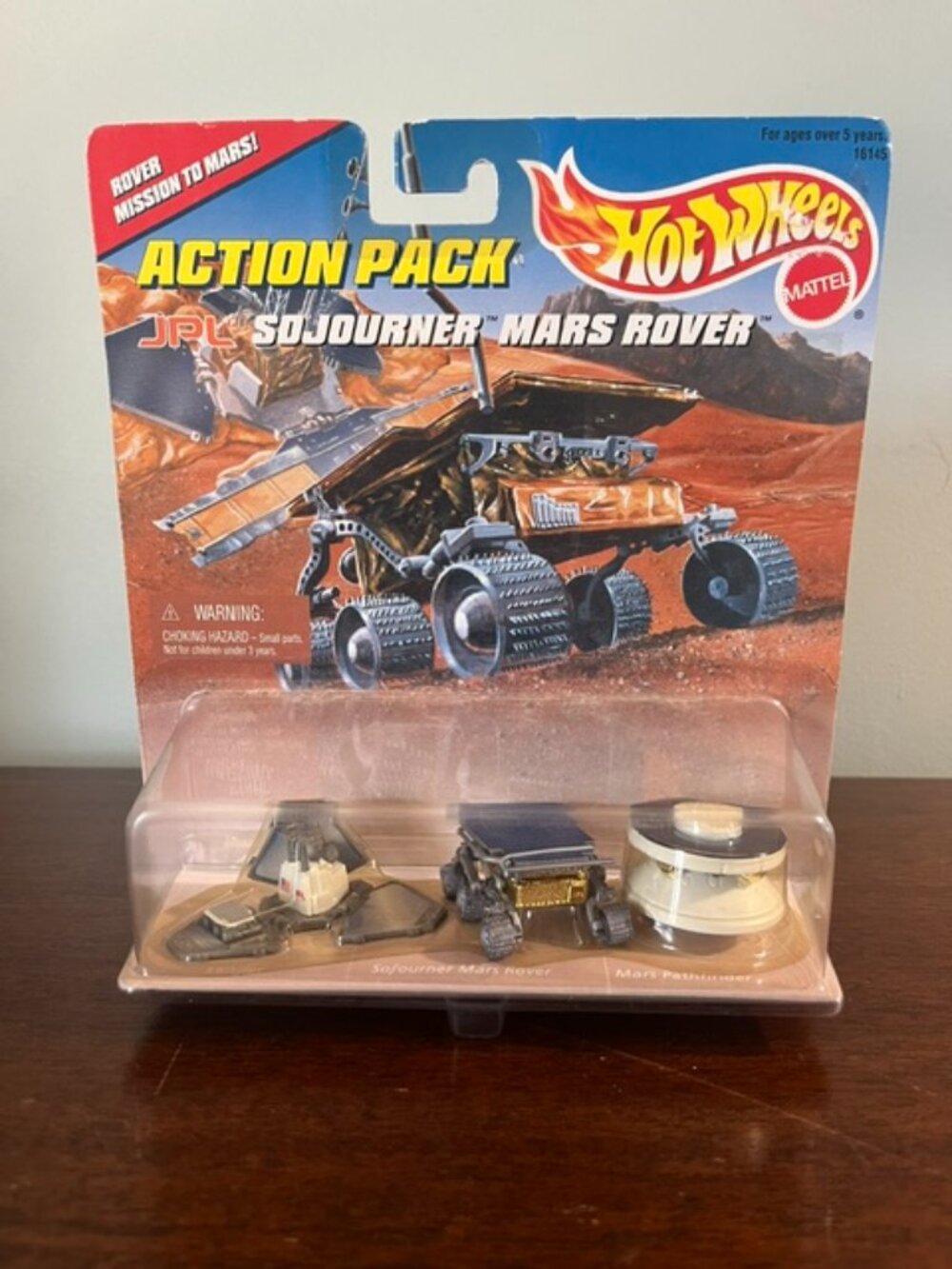 1996 Hot Wheels Action Pack JPL Sojourner Mars Rover NIP Brand New Never opened